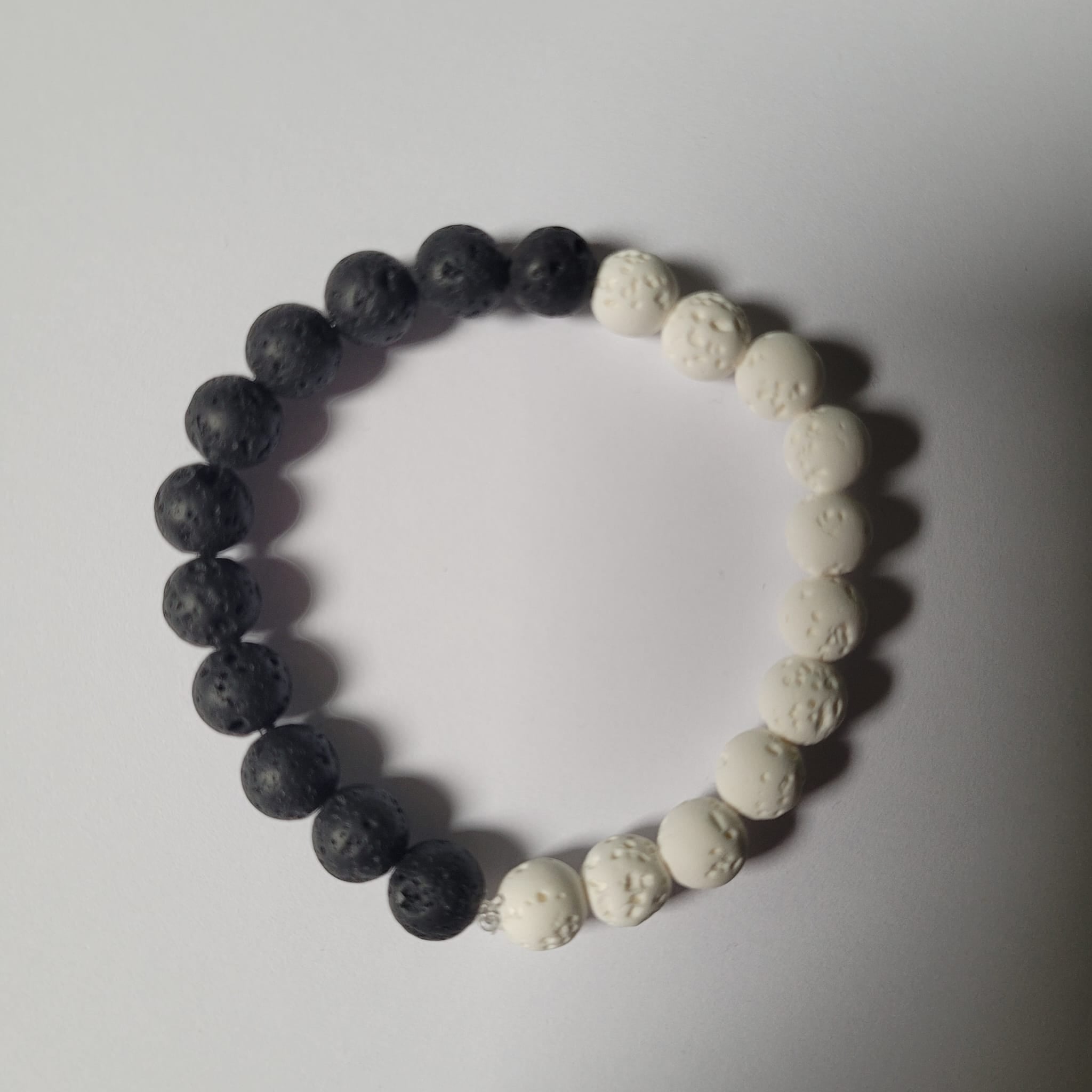 "Lava" Stone Ying Yang Bracelet Black/White